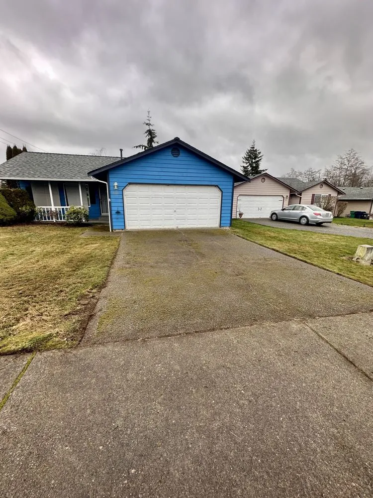 Top-rated lawn mowing service experts serving Blaine, WA - Purity Lawns