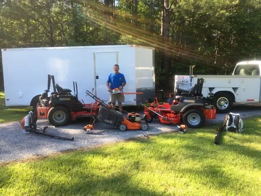 Purvis Lawn Service Logo