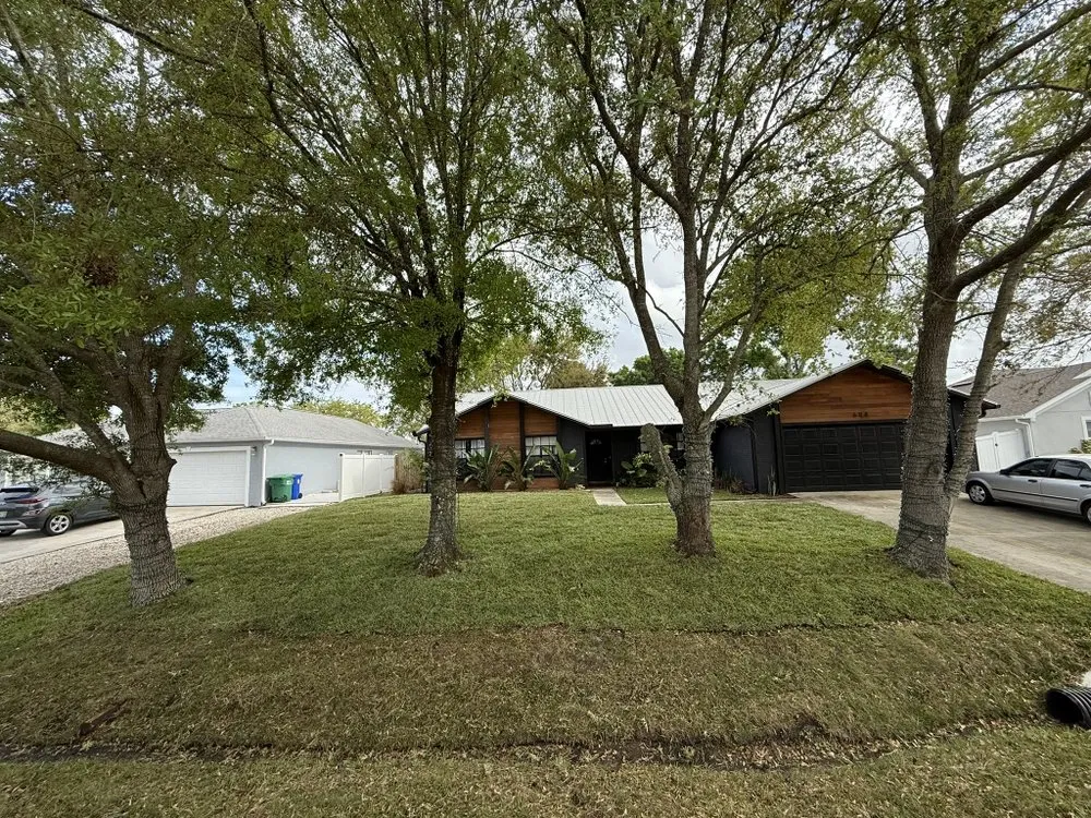 Trusted landscaping services experts serving Fellsmere, FL - P&V Lawn And Maintenance Services