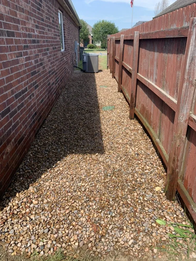 Local residential landscaping experts serving Broken Arrow, OK - P&W Earthworx