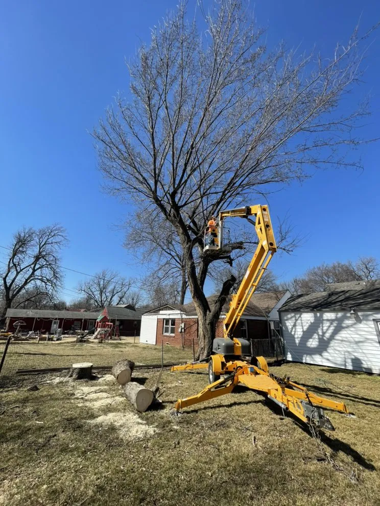 Custom residential landscaping in Broken Arrow, OK - P&W Earthworx