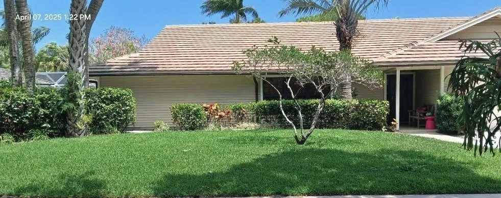 Expert landscaping services experts serving West Palm Beach, FL - Pyramide Services