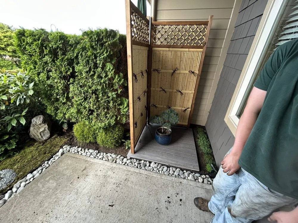 Custom garden landscaping in Woodway, WA - Q and M Landscaping