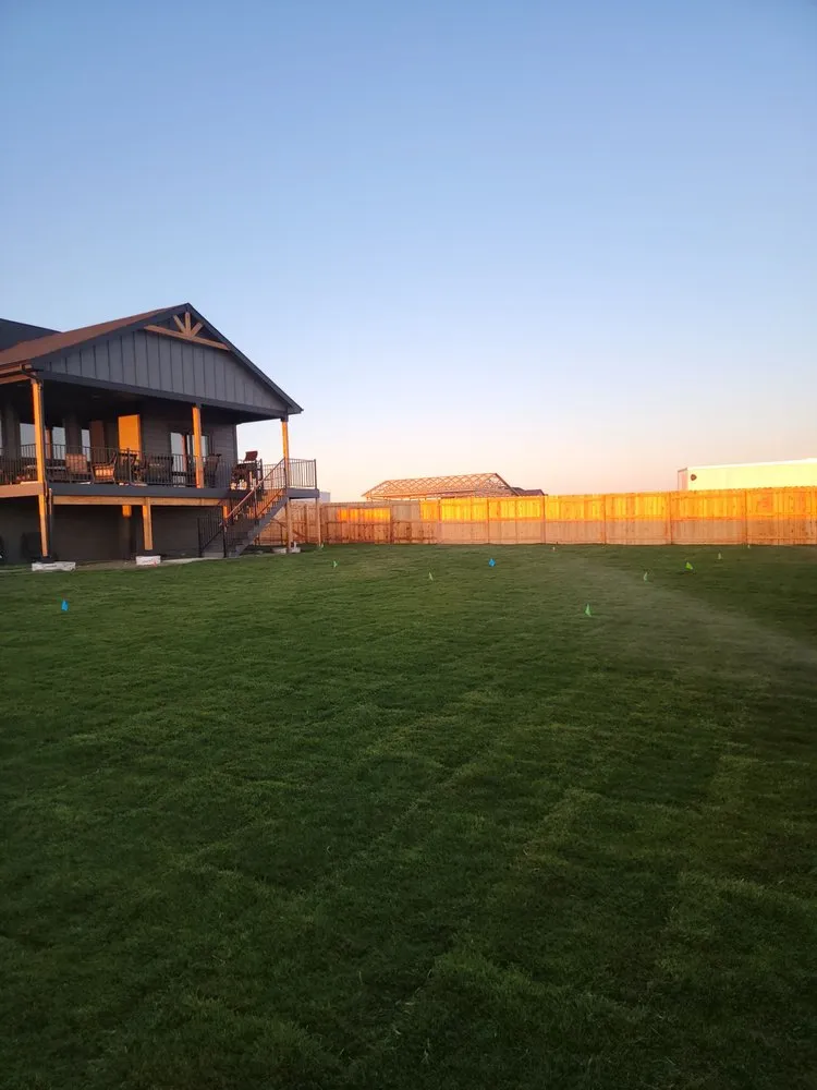 Affordable lawn mowing service experts serving Cheyenne, WY - Q Lawn