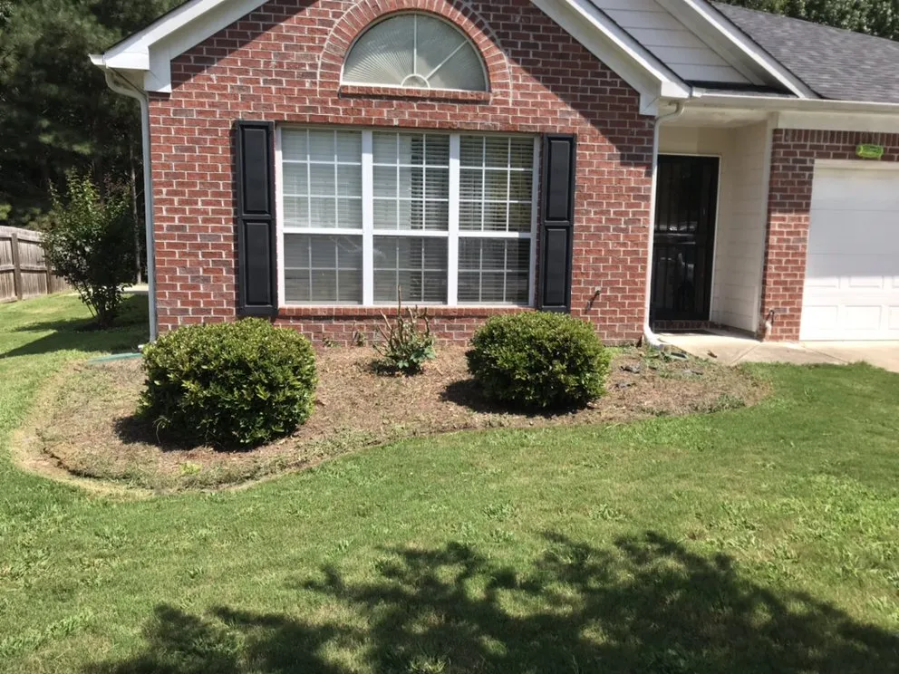 Affordable lawn mowing service in Fairburn, GA - Q&A Lawn Solutions
