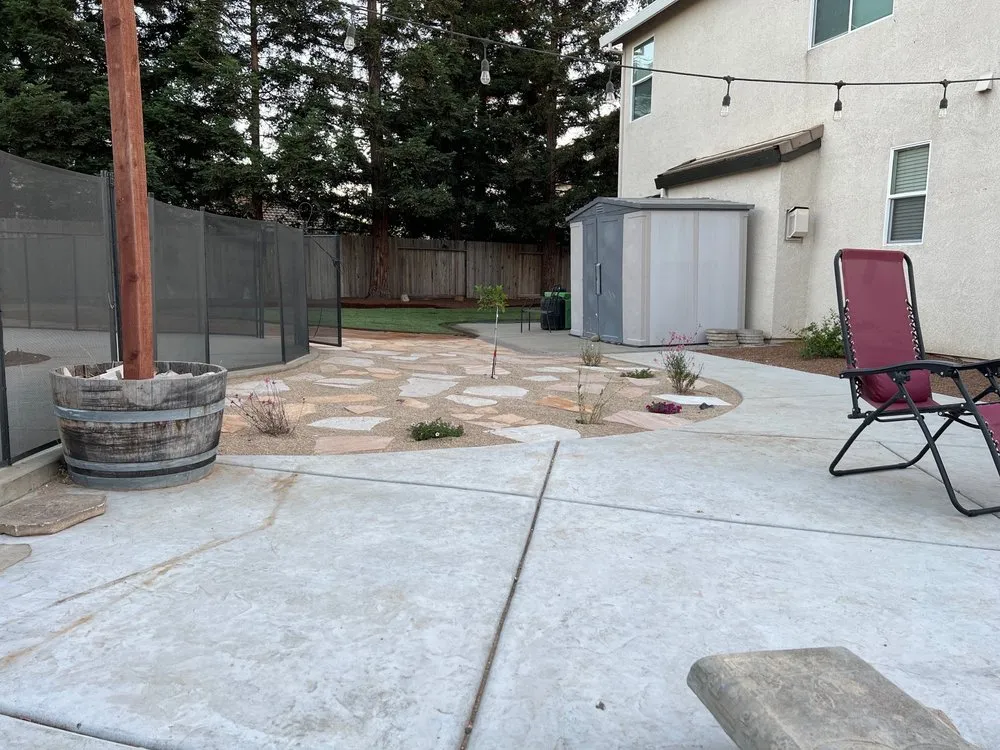 Custom yard cleanup service for residential properties in Elk Grove, CA by QD LANDSCAPING