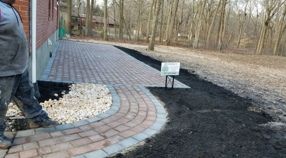 Affordable yard cleanup service in South Brunswick Township, NJ by QEN Landscaping