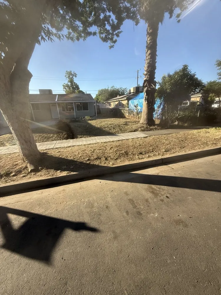 Custom yard maintenance in Ceres, CA by Q&F Junk Removal & Gardening Services