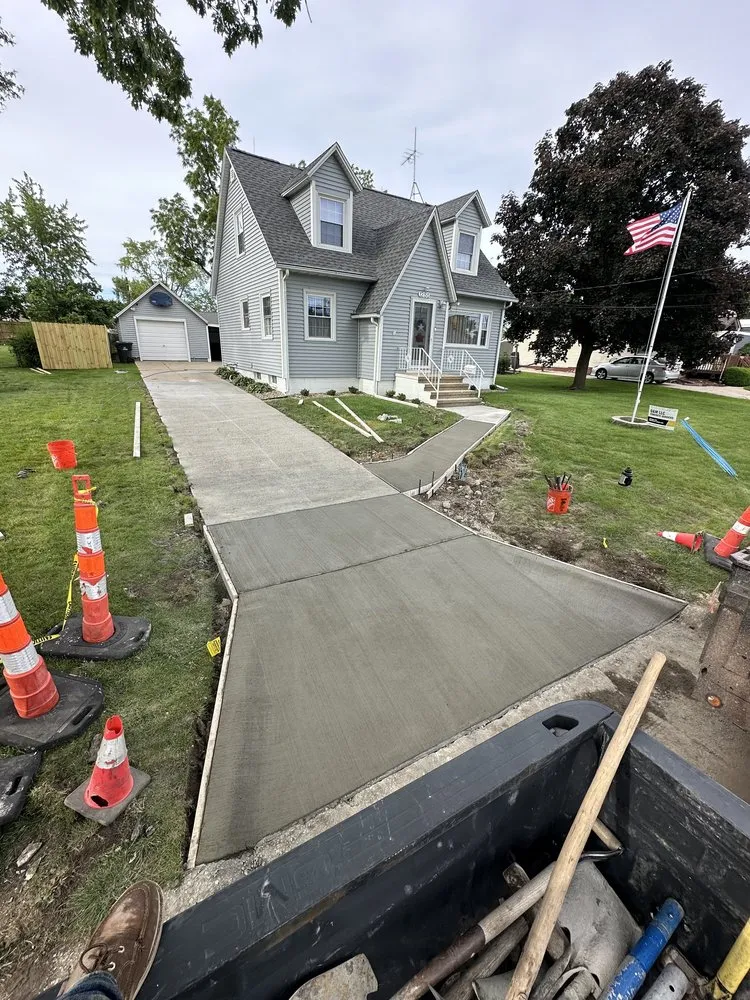 Trusted garden landscaping for outdoor upgrades in Cedar Rapids, IA by Q&M