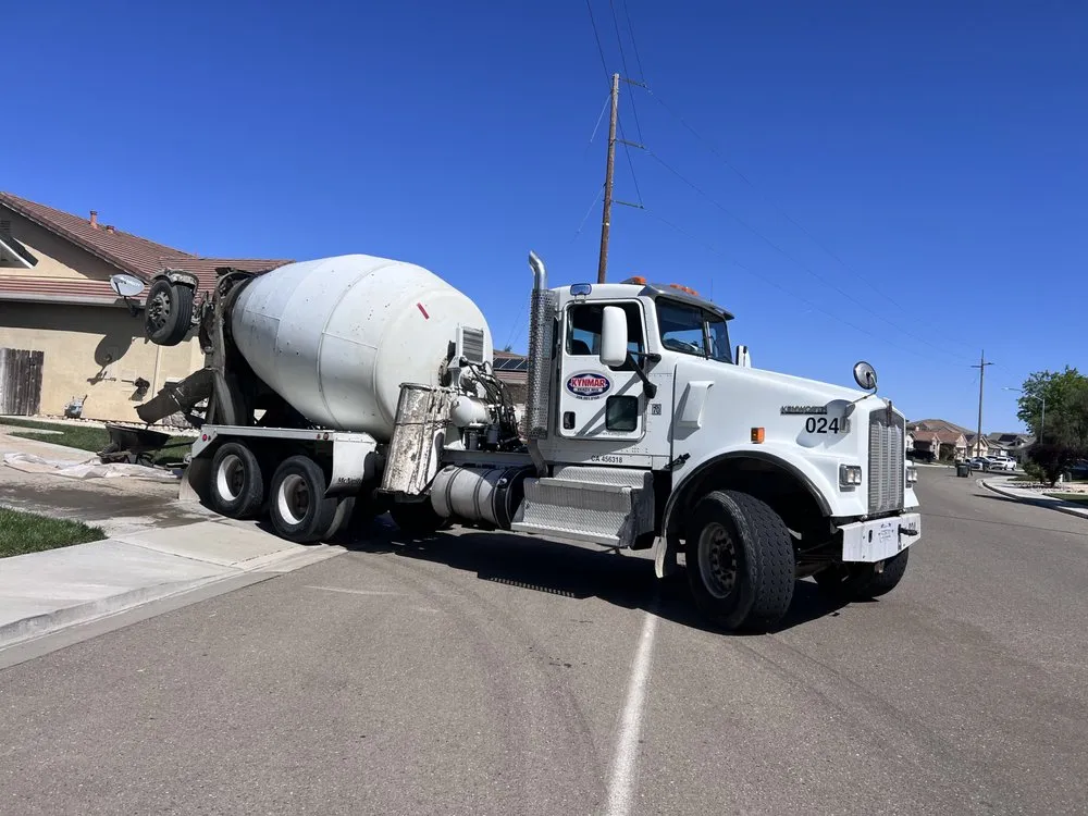 Top-rated landscape design for year-round maintenance across Newman, CA - Q's Green Valley