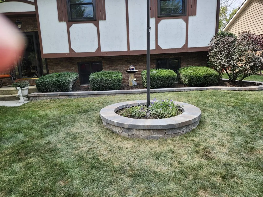 Custom landscape design in DeKalb, IL - Q’S Lawncare