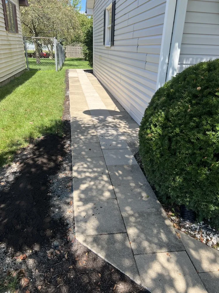 Trusted yard cleanup service in DeKalb, IL by Q’S Lawncare