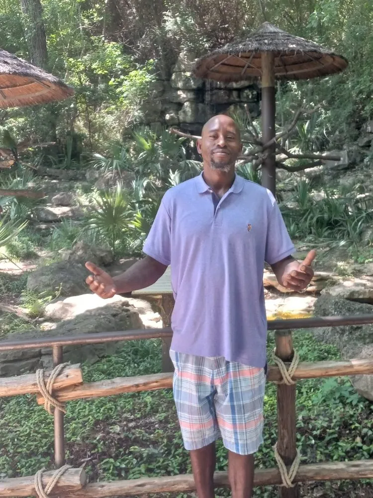 Local yard cleanup service experts serving Midland, TX - Q's Quality Lawnservice