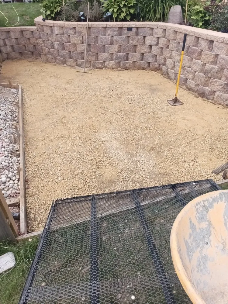 Trusted outdoor landscaping near you in Rockford, IL by Quality concrete & landscaping