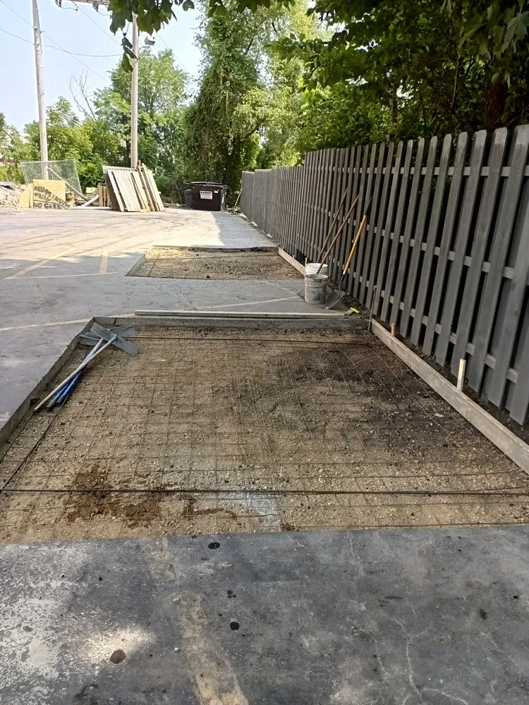 Professional landscape installation in Rockford, IL - Quality concrete & landscaping