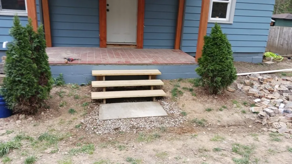 Custom lawn care service with custom design in Murray City, OH by Quality Contracting & Services