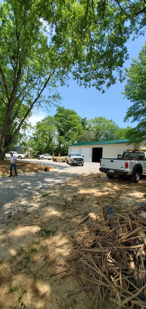 Top-rated lawn care service experts serving Mount Washington, KY - Quality Contracting