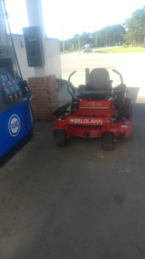 Trusted lawn care service in Sumrall, MS - Quality cut lawn care