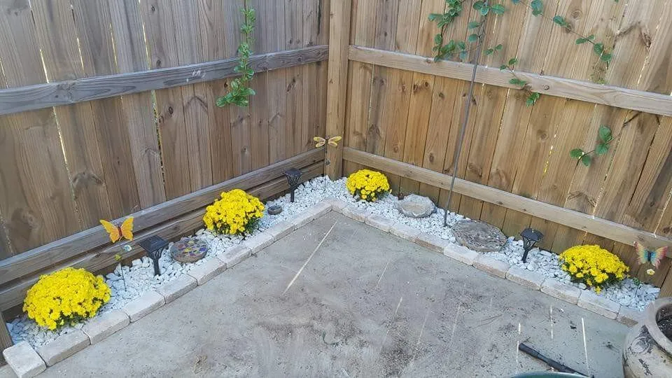 Expert outdoor landscaping in Sumrall, MS by Quality cut lawn care