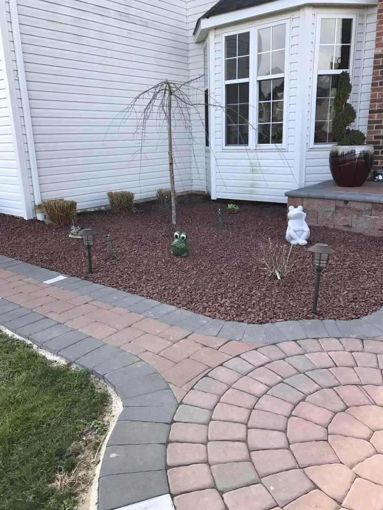 Expert lawn care service experts serving Wilmington, DE - Quality Cut Lawn Service