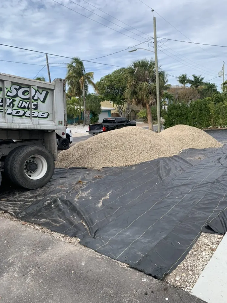 Trusted garden landscaping in St. Petersburg, FL by Quality Cuts & Landscaping