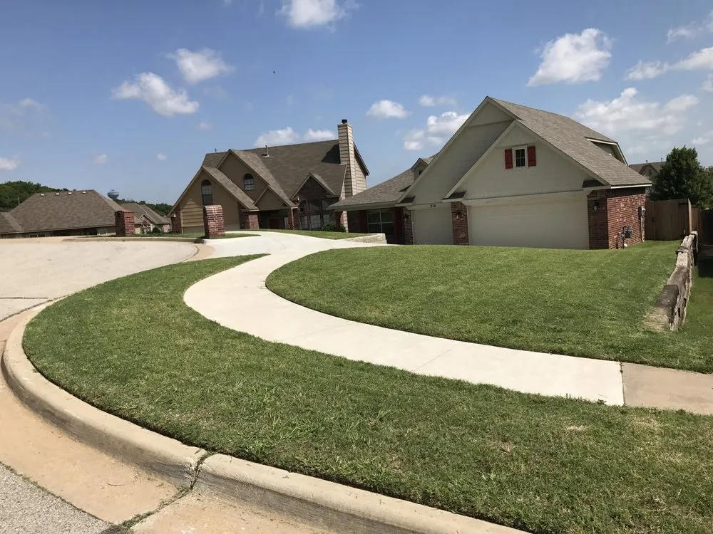 Reliable landscaping services experts serving Tulsa, OK - Quality Cuts Lawn Care