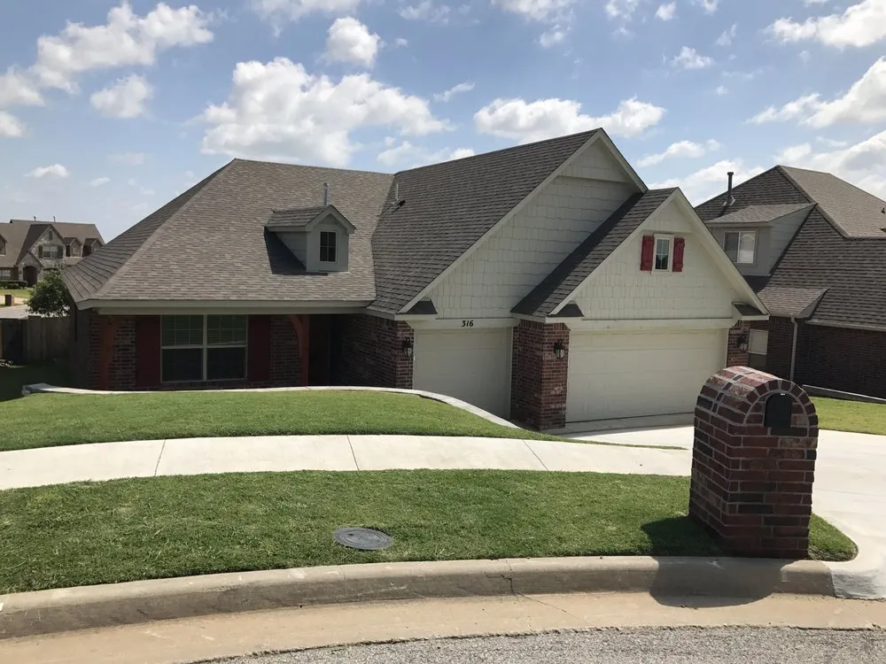 Expert lawn care service in Tulsa, OK - Quality Cuts Lawn Care