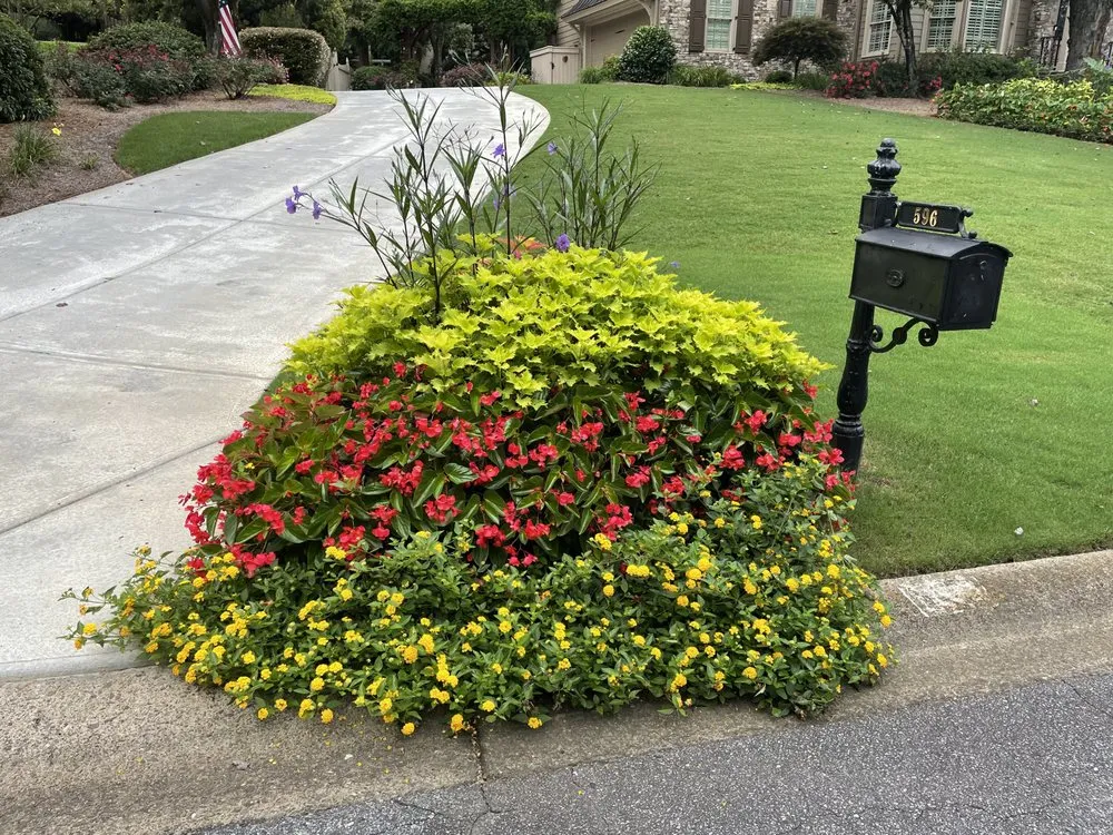Affordable lawn mowing service experts serving Jonesboro, GA - Quality Gardens