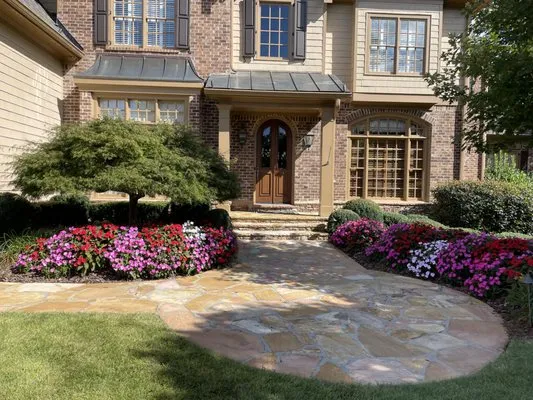 Quality Gardens Logo