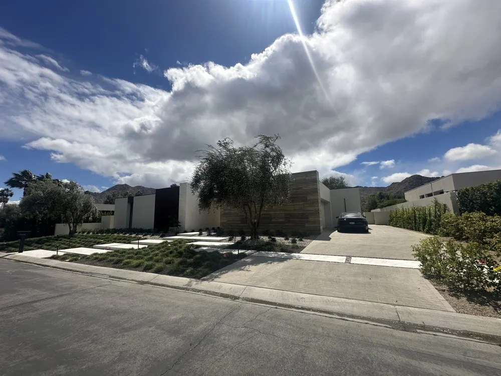 Expert outdoor landscaping experts serving Thousand Palms, CA - Quality Green Landscaping