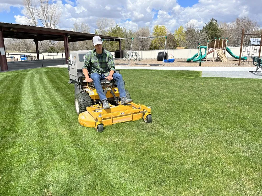Trusted yard cleanup service in Nampa, ID - Quality Greens Lawncare & Landscaping