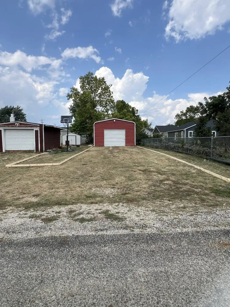 Affordable yard cleanup service in Columbus, OH - Quality Handyman