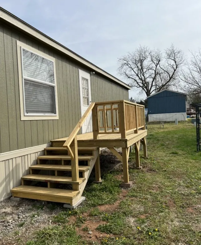 Trusted yard maintenance in St. Peter, IL by Quality Junk Removers