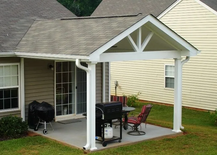 Affordable lawn care service experts serving St. Peter, IL - Quality Junk Removers