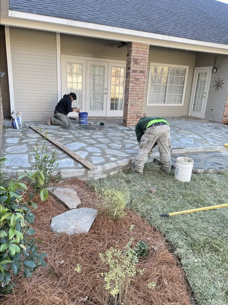 Local yard maintenance for homes in Bossier City, LA by Quality Landscape