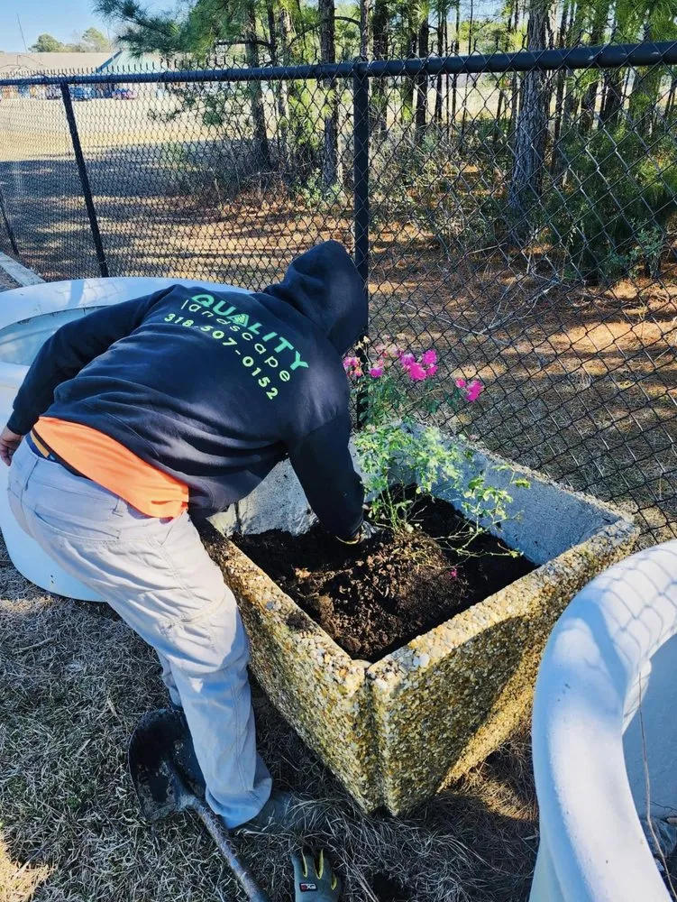 Trusted residential landscaping experts serving Bossier City, LA - Quality Landscape