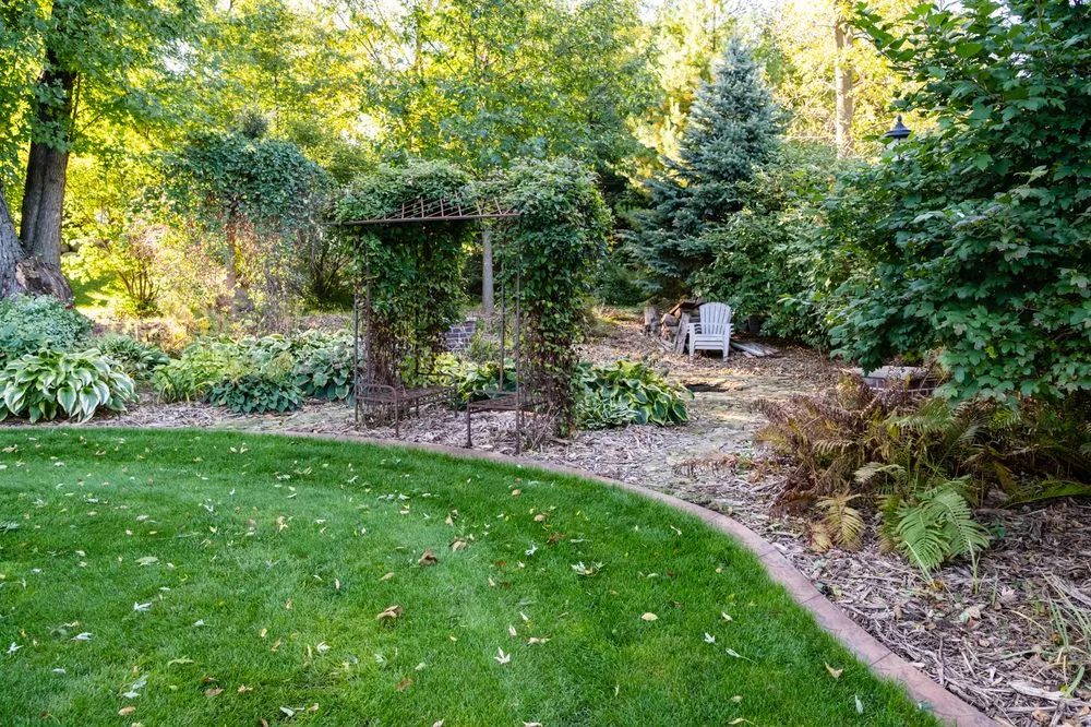 Expert garden landscaping experts serving Hastings, MN - Quality Landscape Curbing
