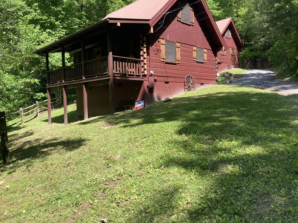 Trusted outdoor landscaping for year-round maintenance in Sevierville, TN by Quality Landscapers