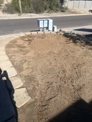 Quality Landscaping & Yard Cleaning Logo