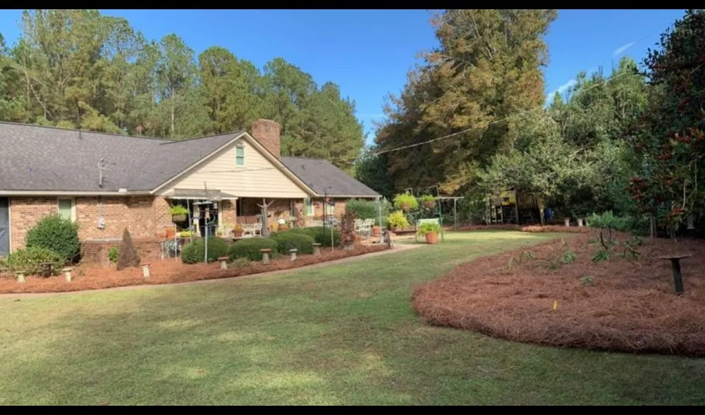 Custom yard cleanup service in Bartow, GA by Quality Landscaping