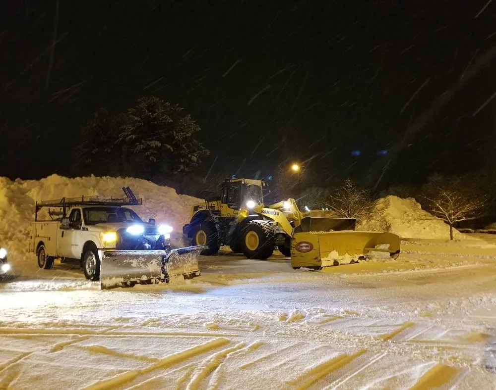 Affordable yard maintenance experts serving Manchester, NH - Quality Landscaping