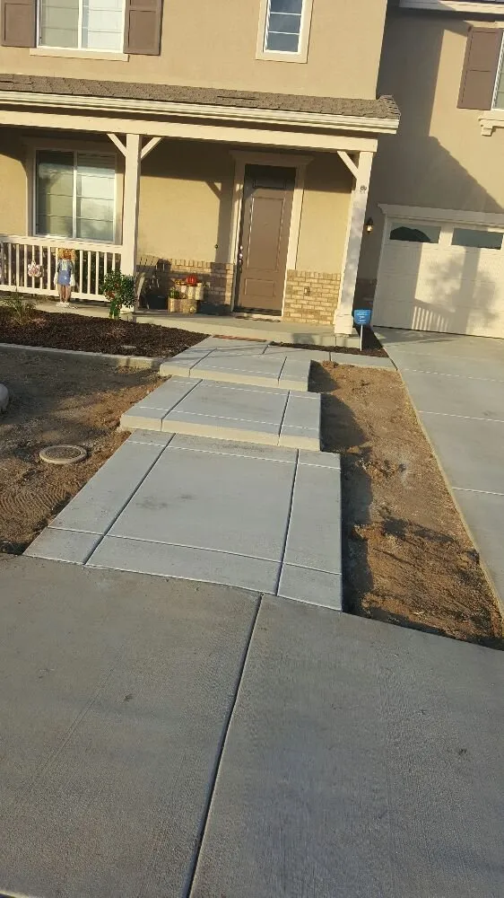 Custom yard maintenance in Moreno Valley, CA - Quality Landscaping