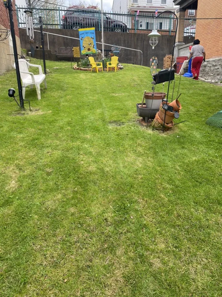 Custom yard maintenance in Pittsburgh, PA by Quality Landscaping