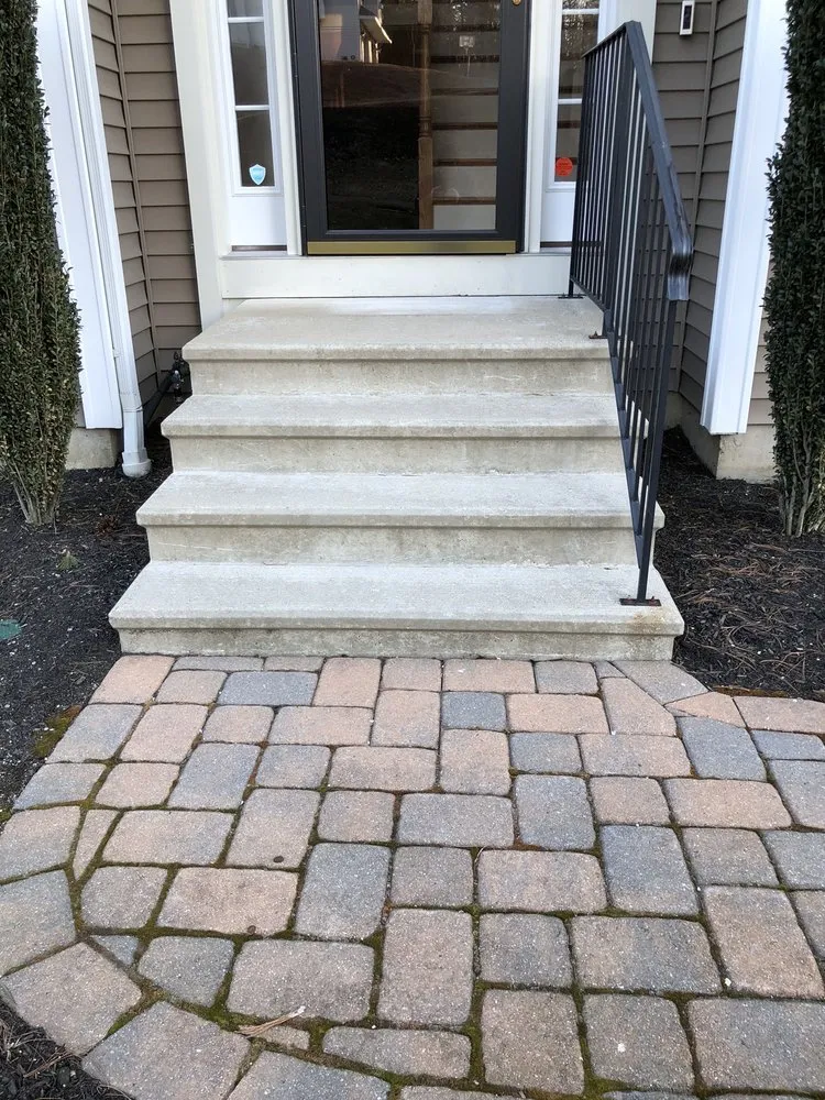 Professional lawn mowing service experts serving Stoneham, MA - Quality Landscaping