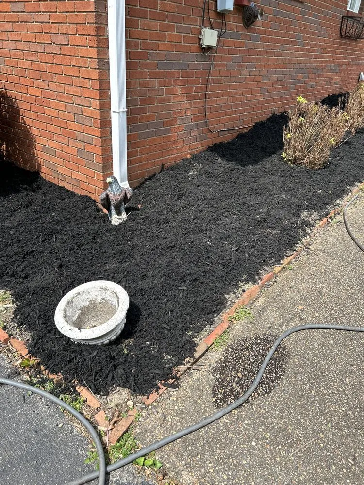 Reliable residential landscaping in Knoxville, TN - Quality Lawn & Landscaping of East TN