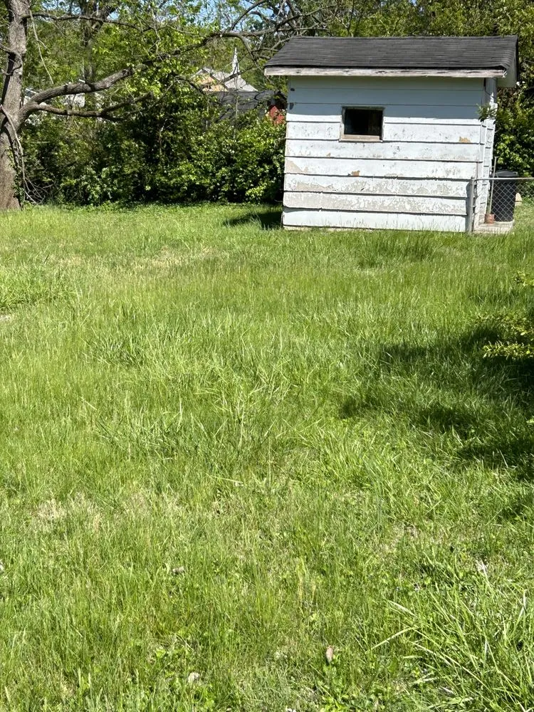 Reliable lawn care service for residential properties across Knoxville, TN - Quality Lawn & Landscaping of East TN