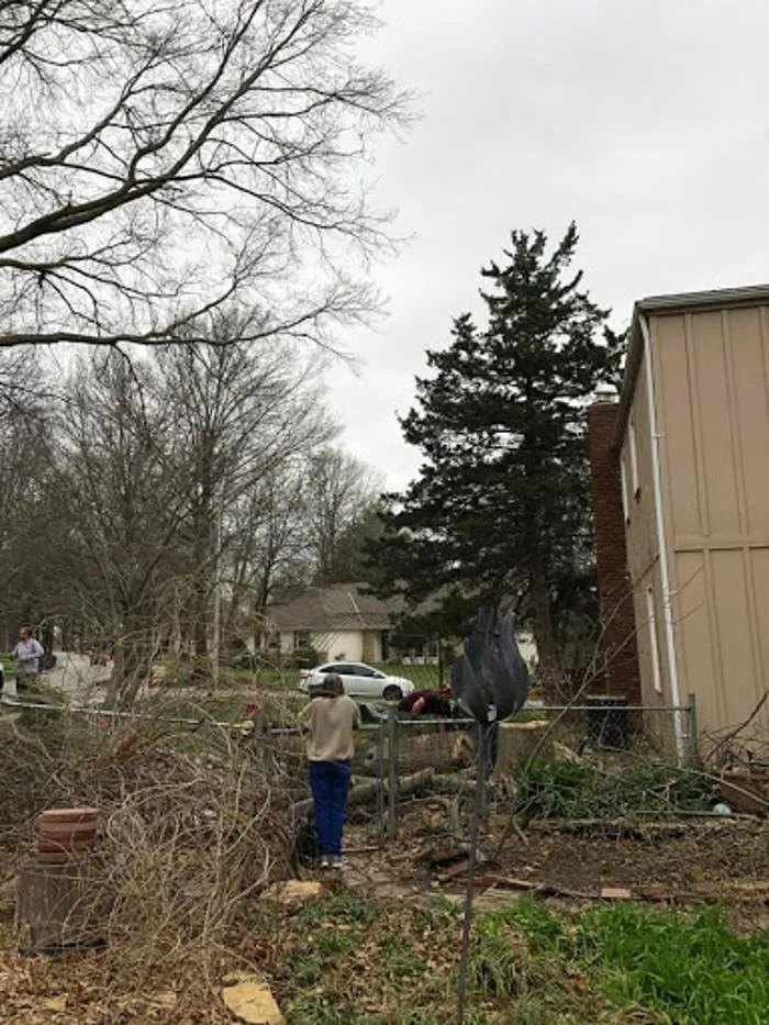 Reliable lawn mowing service experts serving Kansas City, MO - Quality Lawn and Landscape Bros