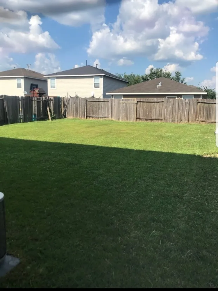 Custom yard maintenance near you in Houston, TX by Quality Lawn and Landscaping Services