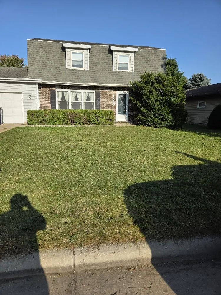 Reliable lawn mowing service in Beloit, WI - Quality Lawn