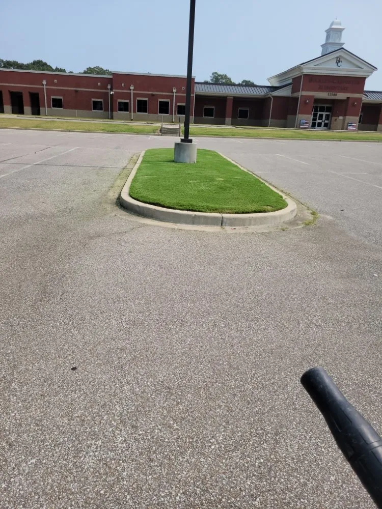 Local outdoor landscaping for residential properties in Bolivar, TN by Quality Lawn Care